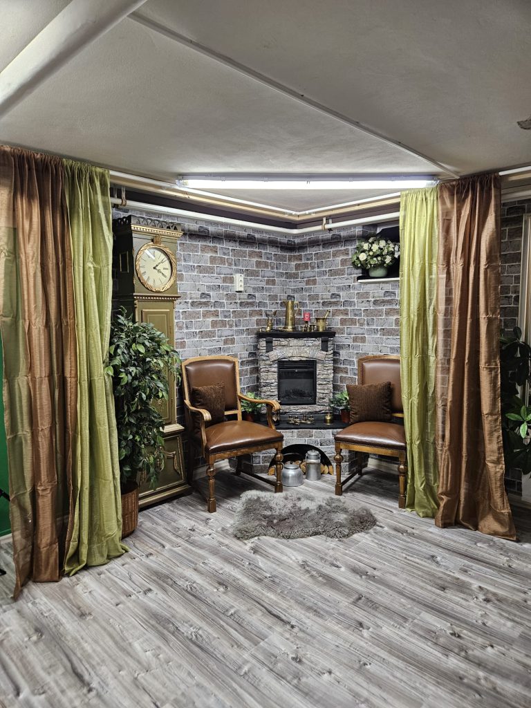 Modernste Technik für dein perfektes Licht: Unsere professionelle Blitzanlage setzt Dich immer optimal in Szene.